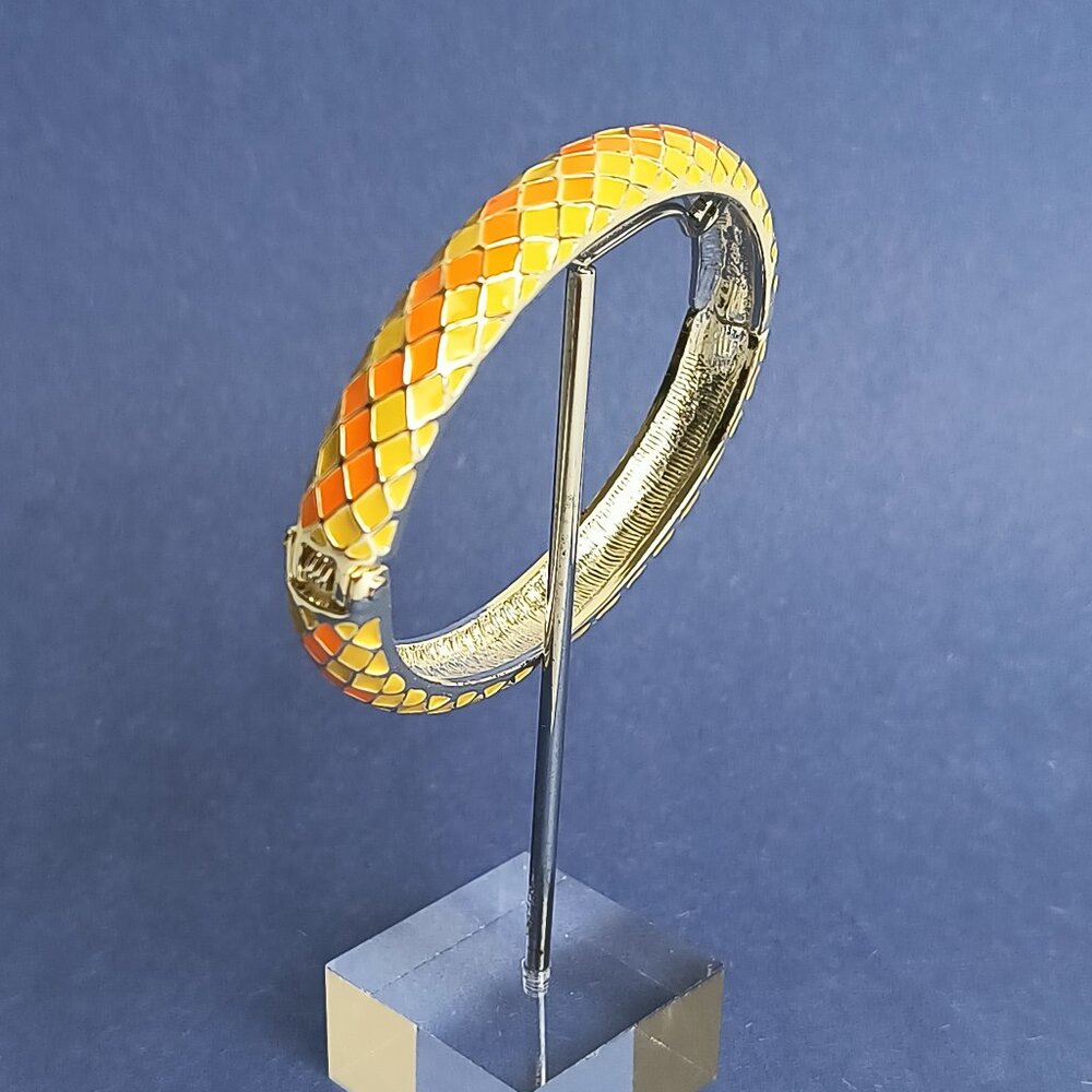 Snakeskin Scale Pattern Two Tone Enamel Hinged Bangle Oval Bracelet Statement